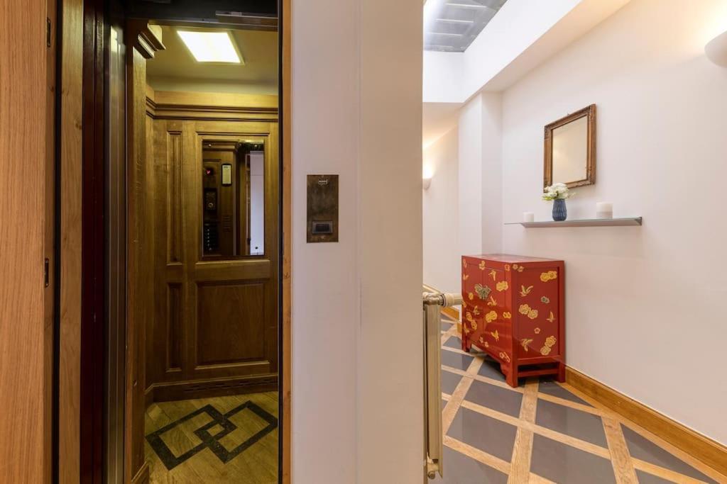 Chic Penthouse Grand-Place Bryssel Exteriör bild